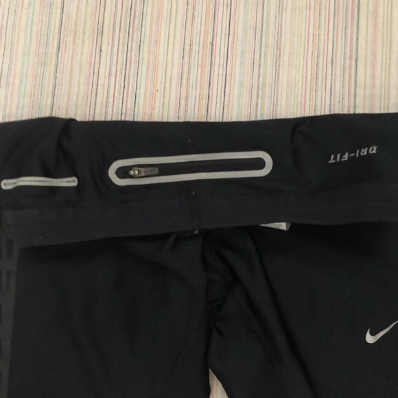 Nike Dri Fit Leggings - Picture 7 of 7